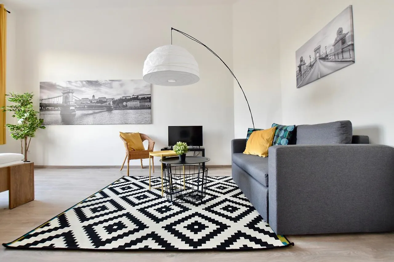 Standard Apartment By Hi5 - Bazilika Suite Budapeszt